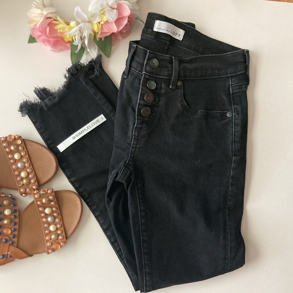 Loft jeans skinny black buttoned up raw hem size 24/ 00